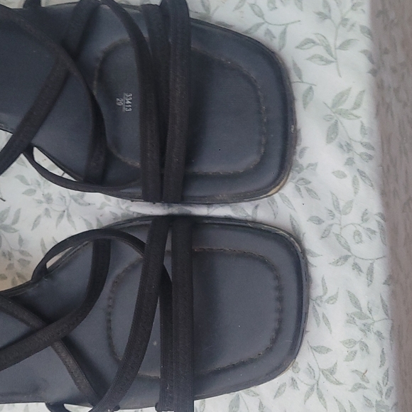 Fioni heels size 11w - Picture 2 of 10